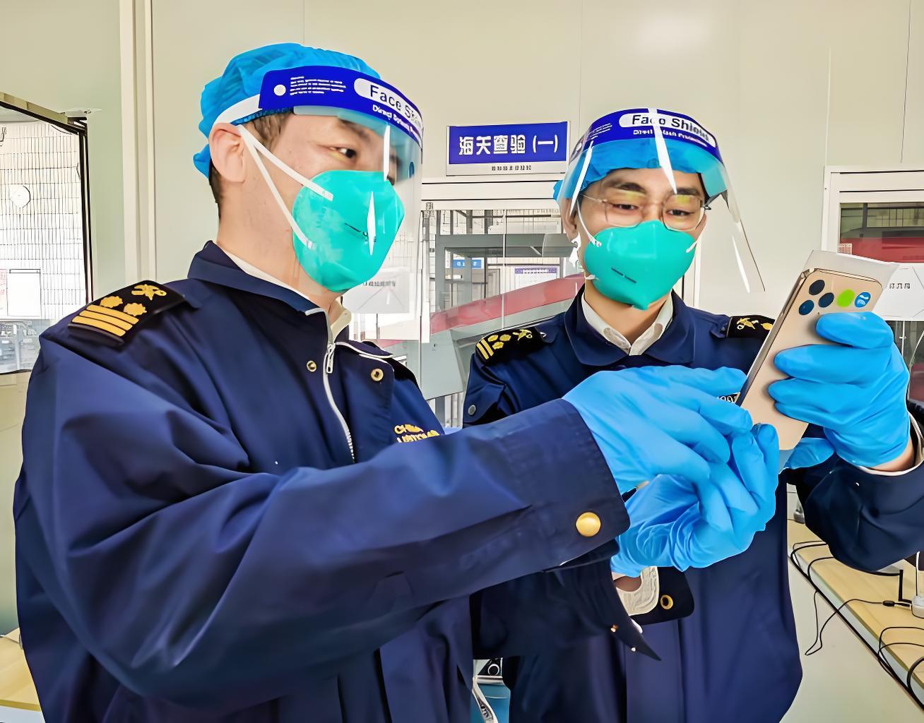 哪些物品属于香港法例下的“豁免报关物品”（如私人行李、低值邮包等）？